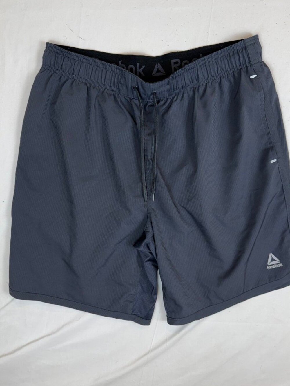 Reebok Men's Navy Blue Running Training Shorts Size L Elastic Waist